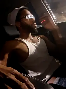 214KingLonggg online show from March 27, 11:43 am