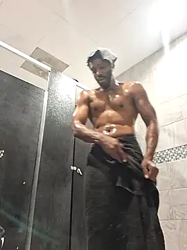 214KingLonggg online show from April 15, 2:18 am