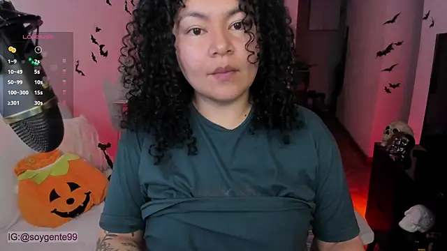 Chubby Licius online show from October 31, 11:06 pm