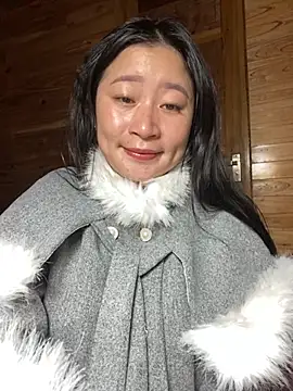 violet-00 online show from November 26, 1:45 pm