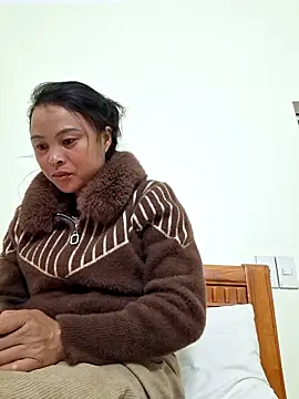 xuxulovezz online show from December 21, 12:34 pm