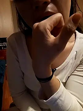 Suny babyy online show from April 8, 3:28 am