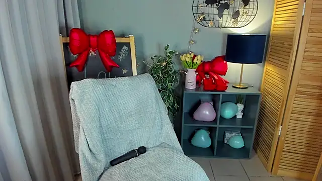 Snapshot of elliupp chatting on February 22, 5:22 pm elliupp online show from February 22, 5:22 pm