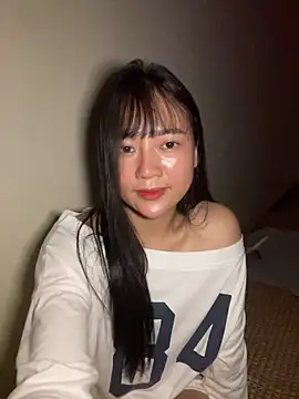 Snapshot of Be_xinh chatting on September 30, 4:23 pm Be xinh online show from September 30, 4:23 pm