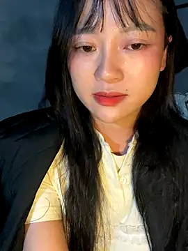 Snapshot of Be_xinh chatting on October 16, 3:24 pm Be xinh online show from October 16, 3:24 pm