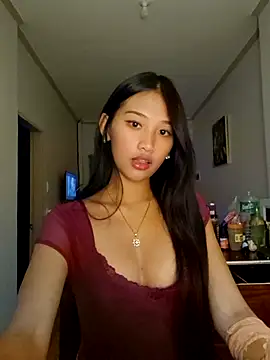 Snapshot of Bunny72772 chatting on October 11, 3:32 pm Bunny72772 online show from October 11, 3:32 pm