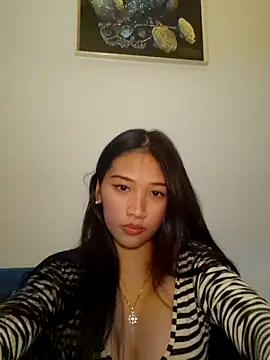 Snapshot of Bunny72772 chatting on October 12, 3:55 pm Bunny72772 online show from October 12, 3:55 pm