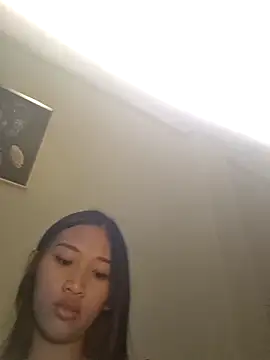 Snapshot of Bunny72772 chatting on October 18, 9:04 pm Bunny72772 online show from October 18, 9:04 pm