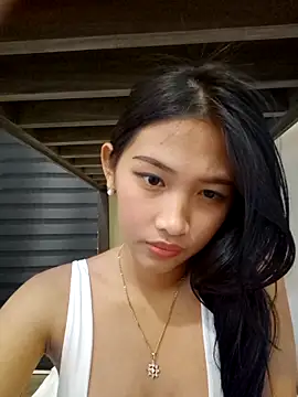 Snapshot of Bunny72772 chatting on October 29, 3:25 pm Bunny72772 online show from October 29, 3:25 pm