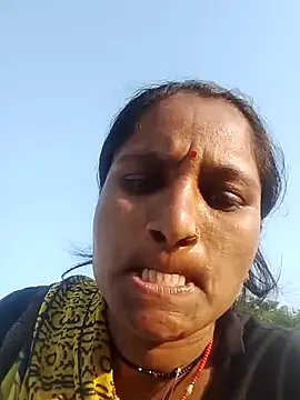 Pooja6060 online show from October 18, 10:49 am