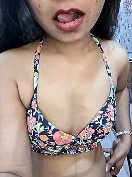 Snapshot of Soni_cute86526 chatting on March 15, 4:29 am Soni cute86526 online show from March 15, 4:29 am