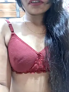 Snapshot of Soni_cute86526 chatting on April 7, 5:19 am Soni cute86526 online show from April 7, 5:19 am