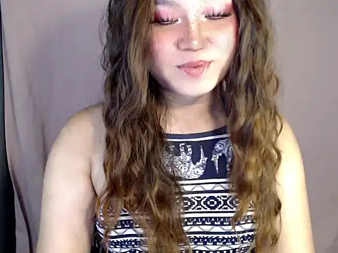 Eyes-on-me online show from November 21, 3:11 pm