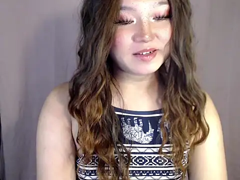 Eyes-on-me online show from November 25, 5:46 pm