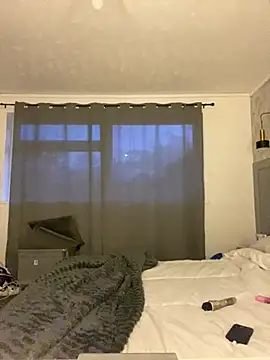 OliviaAshhh online show from April 13, 7:30 pm