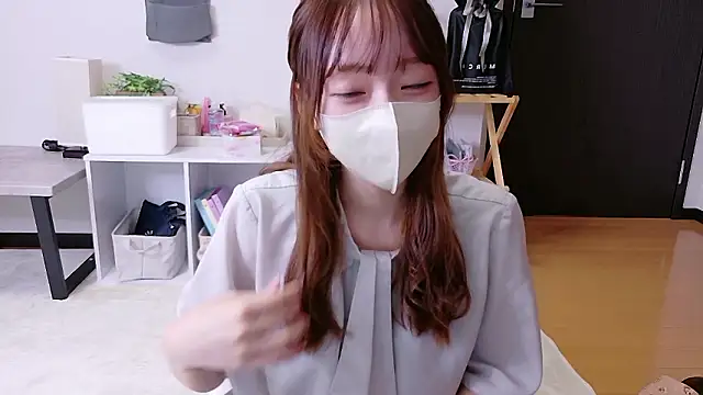 Snapshot of saku_sakura_ chatting on October 13, 8:14 am saku sakura  online show from October 13, 8:14 am