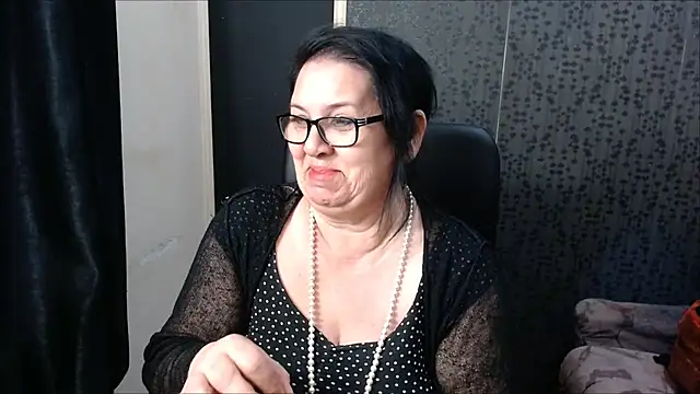 MissSanjanne online show from March 15, 8:04 am