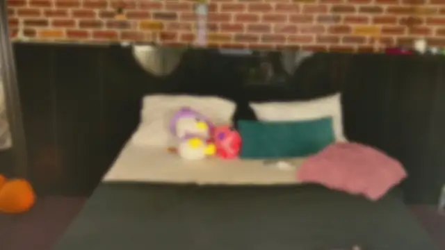 MeganSin  online show from November 15, 5:49 am