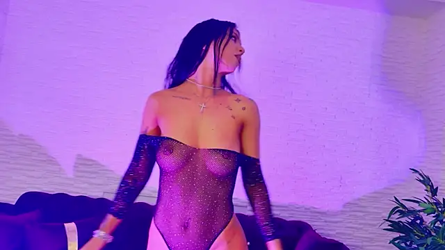 MeganSin  online show from January 15, 5:45 am