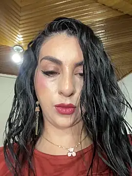 Snapshot of LlianneDiamond1 chatting on August 4, 4:53 pm LlianneDiamond1 online show from August 4, 4:53 pm