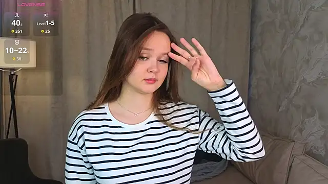 ElenoreReth online show from February 26, 1:48 am