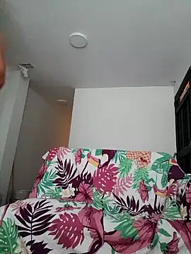 Snapshot of Elvisescorpion- chatting on October 28, 3:04 pm Elvisescorpion- online show from October 28, 3:04 pm