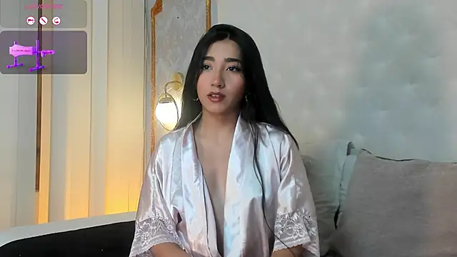 Mariana Kalo online show from May 24, 11:26 am