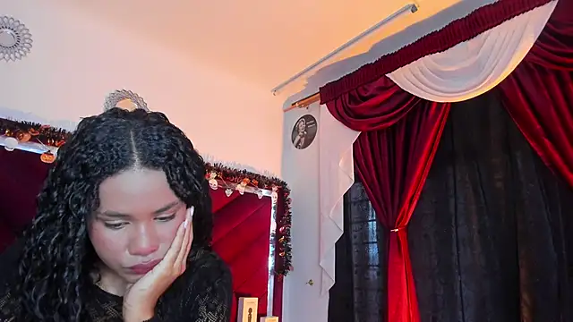 Jade Thonson1 online show from October 24, 7:43 pm