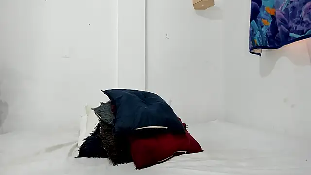 Snapshot of isabella_ma2 chatting on October 14, 3:02 pm isabella ma2 online show from October 14, 3:02 pm