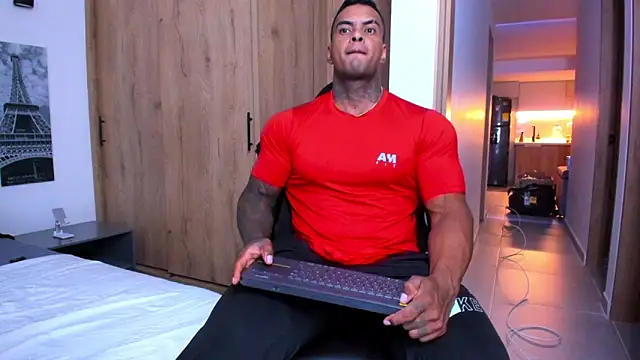 Snapshot of binmontana_ chatting on April 24, 11:51 pm binmontana online show from April 24, 11:51 pm