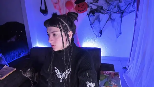 kitty  chs online show from November 16, 11:16 am