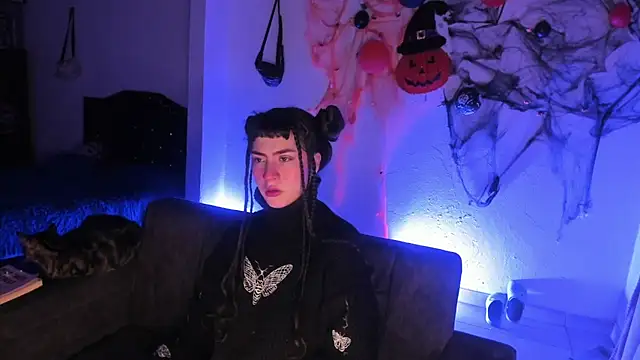 kitty  chs online show from November 16, 11:21 pm