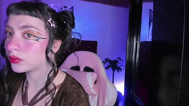 kitty  chs online show from March 4, 6:08 am