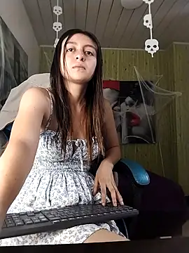 lala clark online show from November 16, 11:49 am