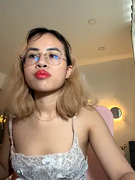 EllieYoon online show from November 27, 5:20 am