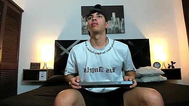 iammariano online show from April 12, 3:00 am