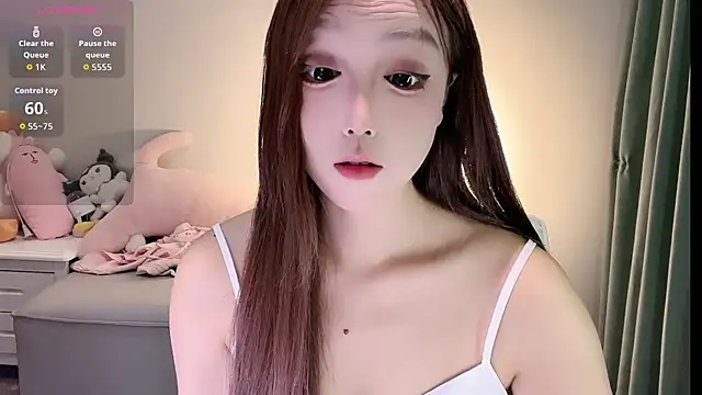 Luna--1 online show from July 13, 3:04 pm