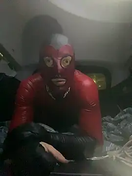 Snapshot of imslutforanyone chatting on November 2, 11:18 pm imslutforanyone online show from November 2, 11:18 pm