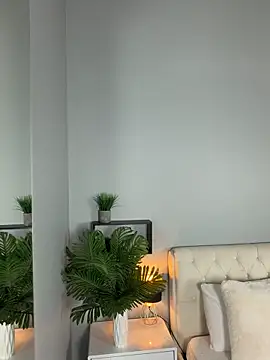 MaryDavies online show from March 29, 6:46 am