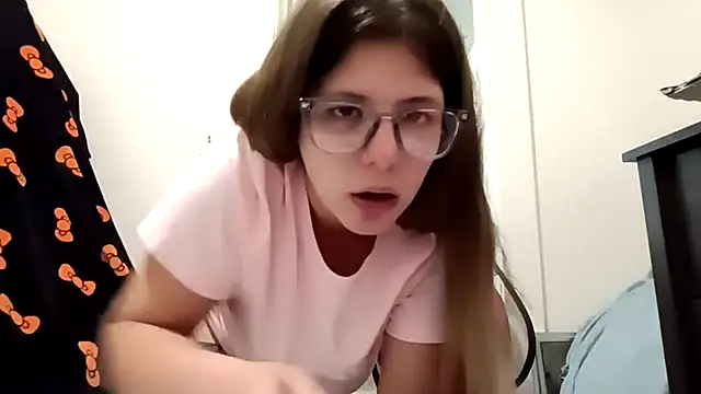 xofrankiefinexo online show from September 26, 7:01 am