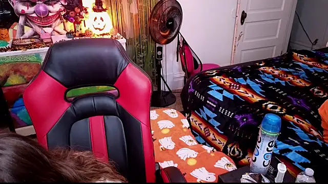 xofrankiefinexo online show from October 1, 4:29 am