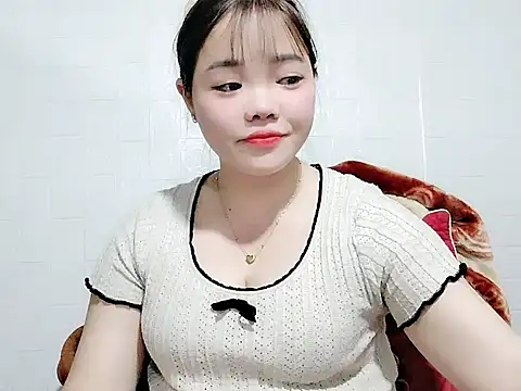 Snapshot of Meomeo-meo chatting on February 12, 1:28 pm Meomeo-meo online show from February 12, 1:28 pm