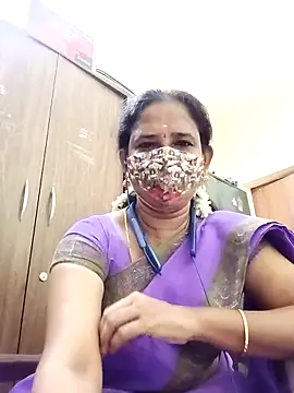 Snapshot of tamil_Boomika chatting on April 23, 5:04 pm tamil Boomika online show from April 23, 5:04 pm