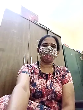 Snapshot of tamil_Boomika chatting on May 6, 3:50 pm tamil Boomika online show from May 6, 3:50 pm