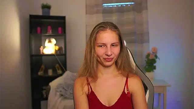 Snapshot of emmie_murray chatting on February 14, 1:19 pm emmie murray online show from February 14, 1:19 pm