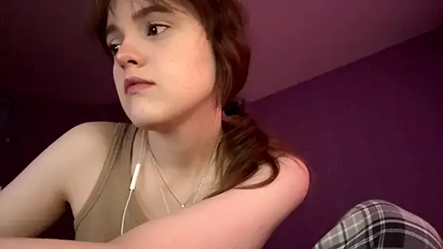 Snapshot of ShannanJou chatting on October 15, 10:04 am ShannanJou online show from October 15, 10:04 am