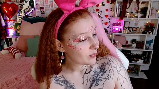 Ayla Hicks online show from March 23, 4:05 am