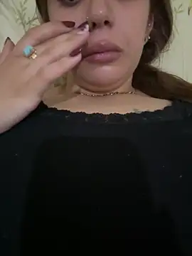 Snapshot of Laila-sexi chatting on October 4, 11:03 pm Laila-sexi online show from October 4, 11:03 pm