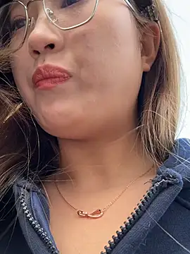 redrose520 online show from March 7, 9:28 am