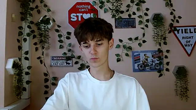 Snapshot of Hoot_Dude_ chatting on October 8, 1:20 pm Hoot Dude  online show from October 8, 1:20 pm